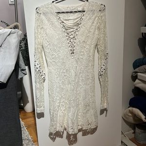 White lace boutique dress
